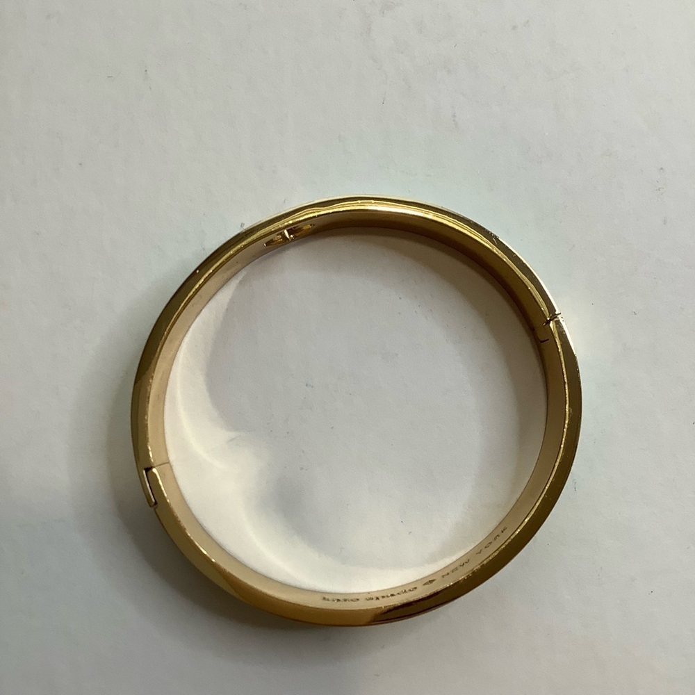 KATE SPADE Hole Punch Spade Hinge Bangle Aqua/Gold - Picture 5 of 13